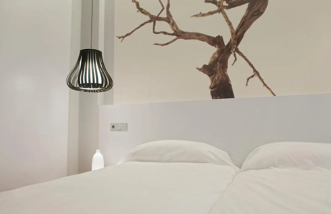 Khu Hotel-1
