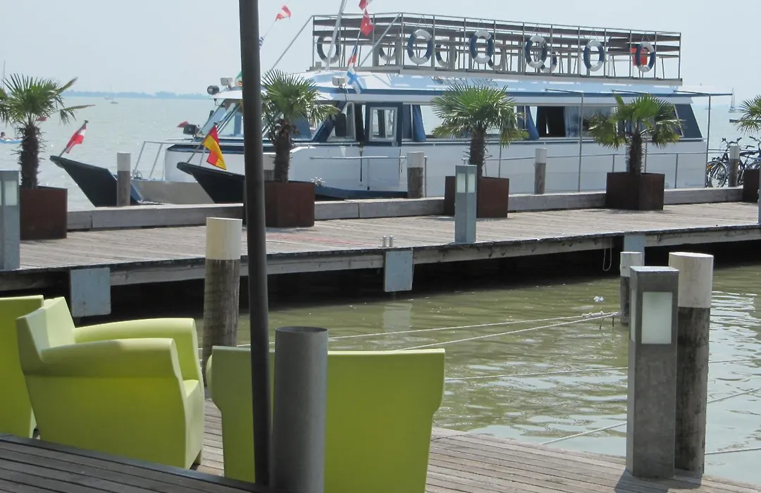 Pannonia Tower Hotel Parndorf-1