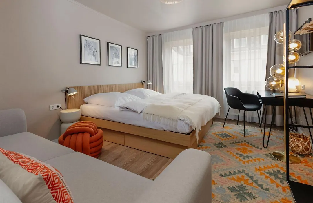 Hotel Lux-1