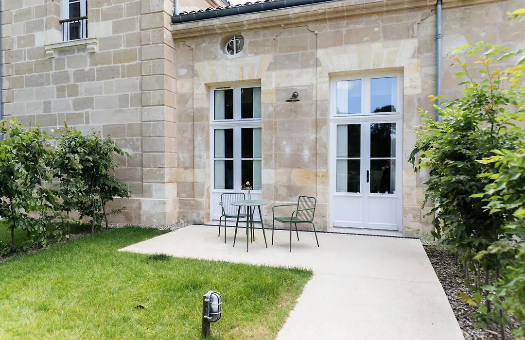 Chateau Leognan, Domaine Viticole - Proche Bordeaux-1