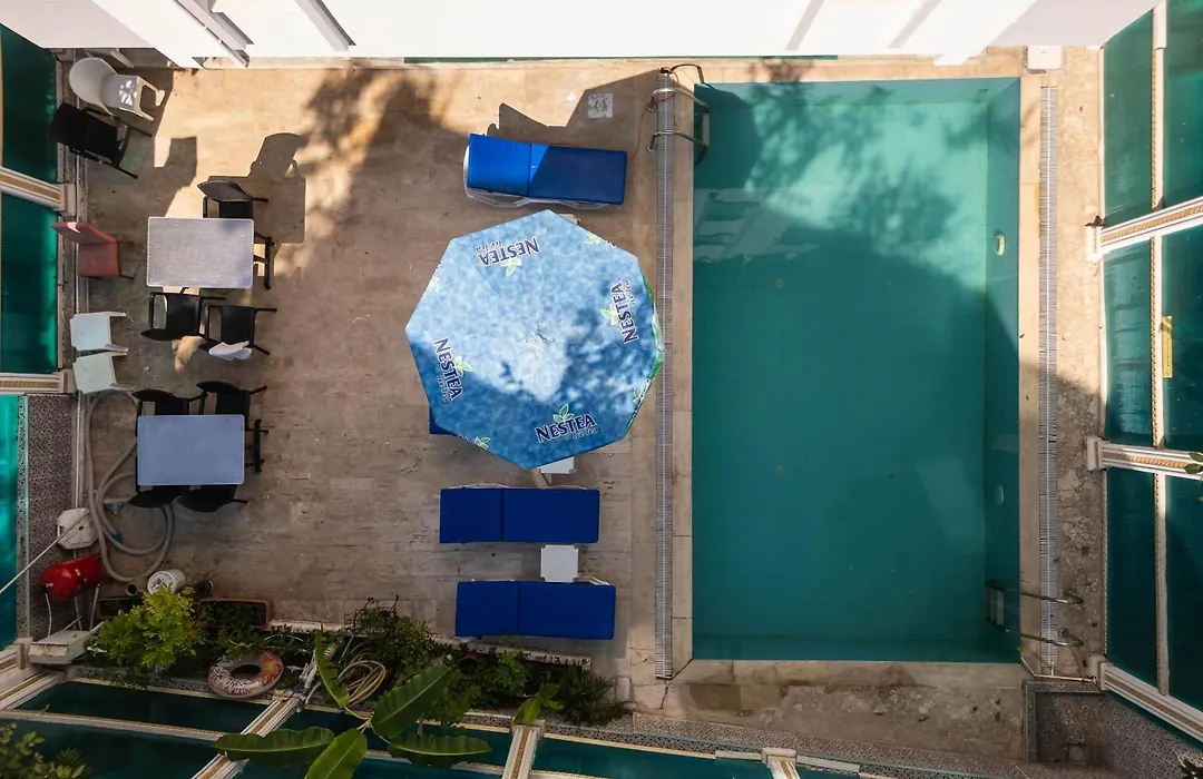 Behram Hotel-1