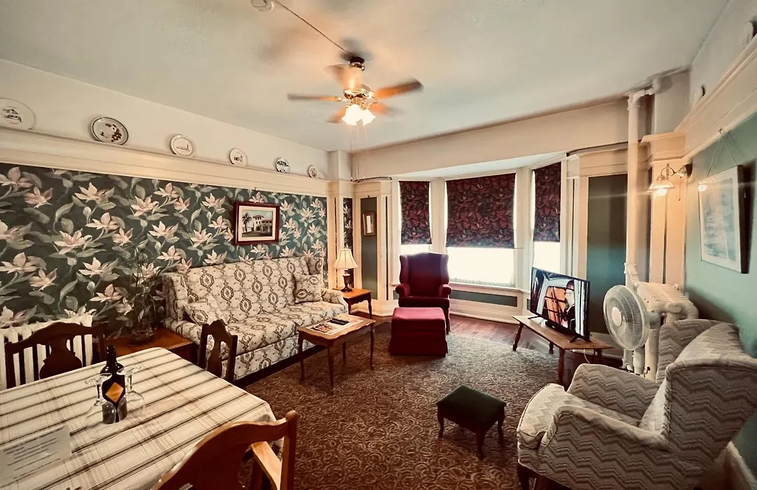 Arundel Mansions Hotel-1