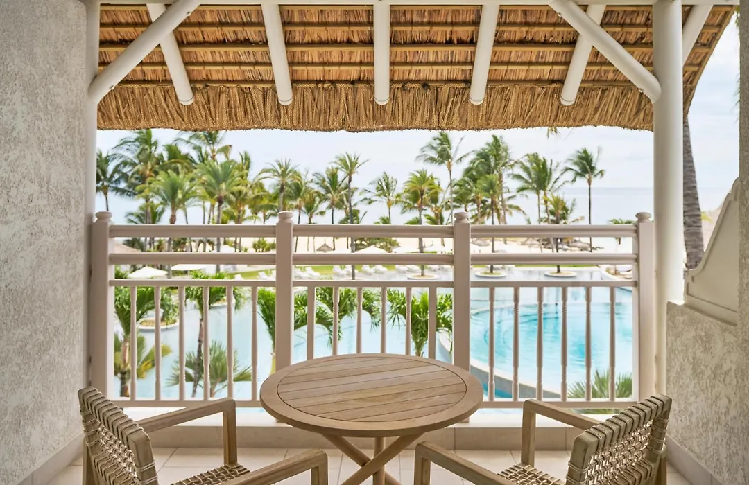 Lux* Belle Mare Resort & Villas-1