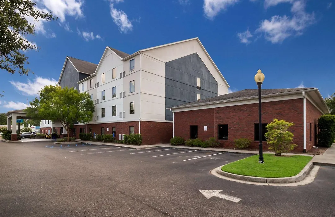 Clarion Pointe Charleston - West Ashley-1