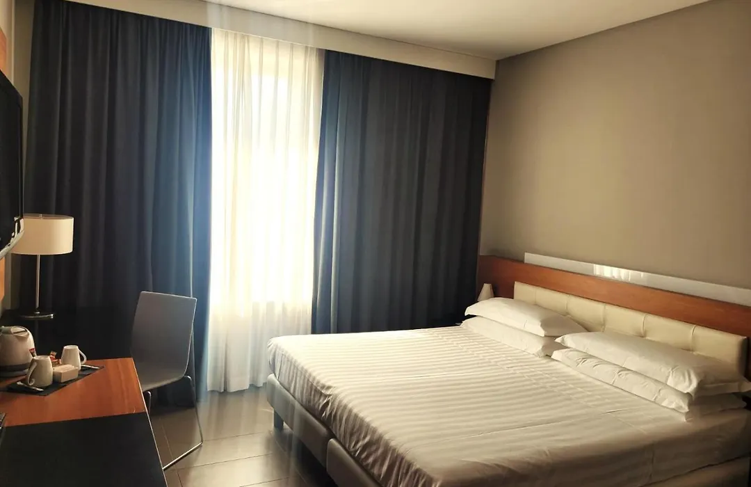 Cosmopolitan Hotel-1