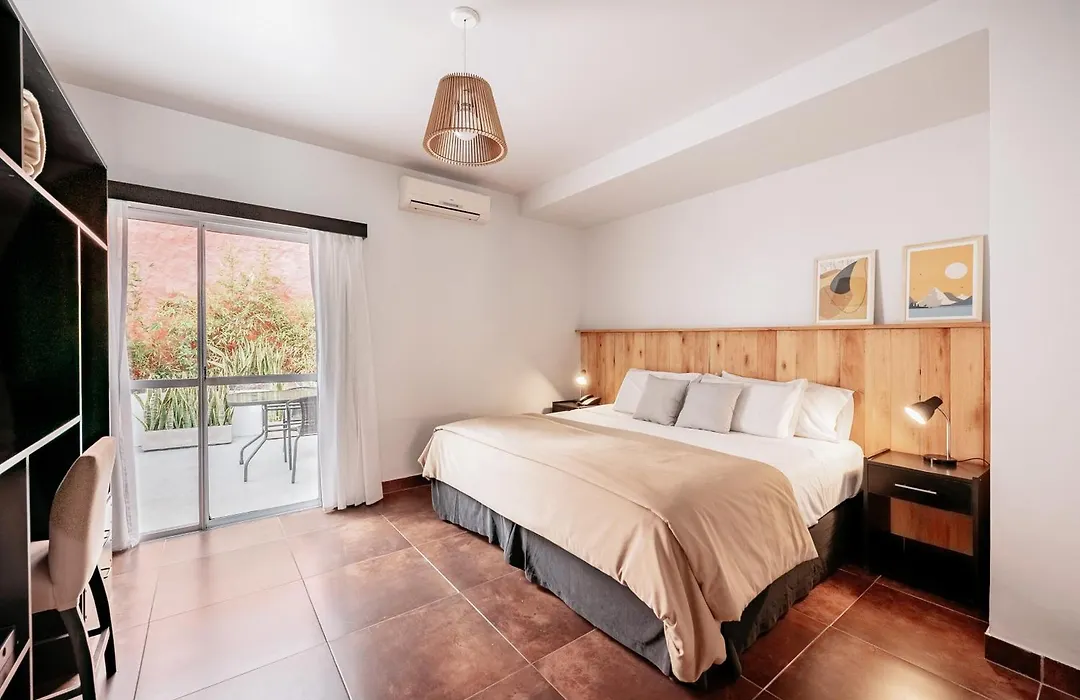 5411 Soho Hotel-1
