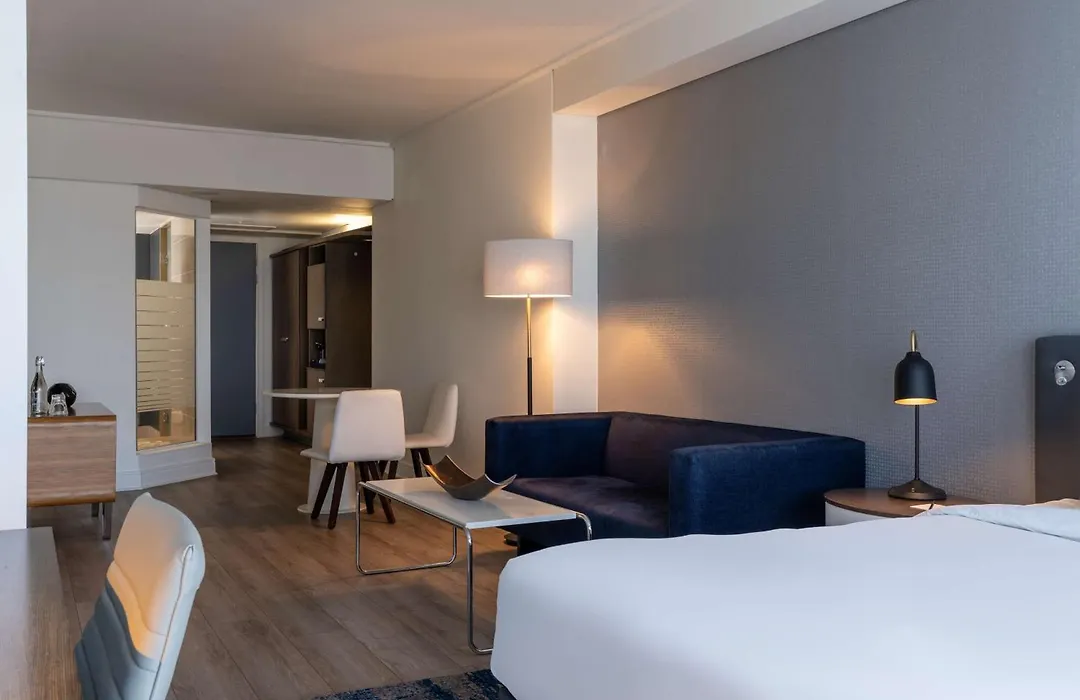 Radisson Blu Gautrain Hotel, Sandton Johannesburg-1