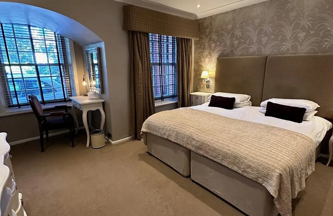 Langtry Manor Hotel-1