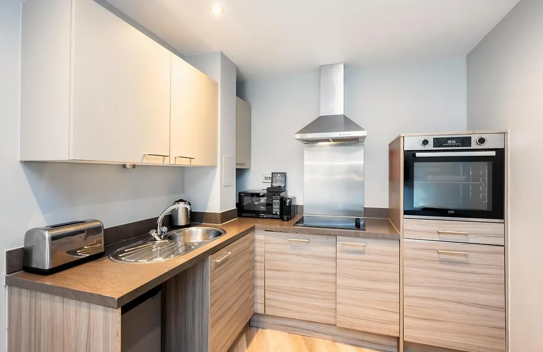 Staycity Aparthotels Edinburgh West End-1