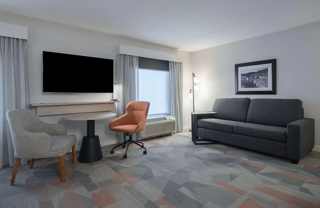 Hampton Inn & Suites By Hilton Moncton-1