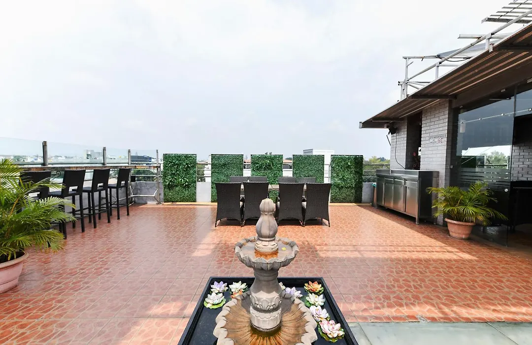 Hotel Roopa-1