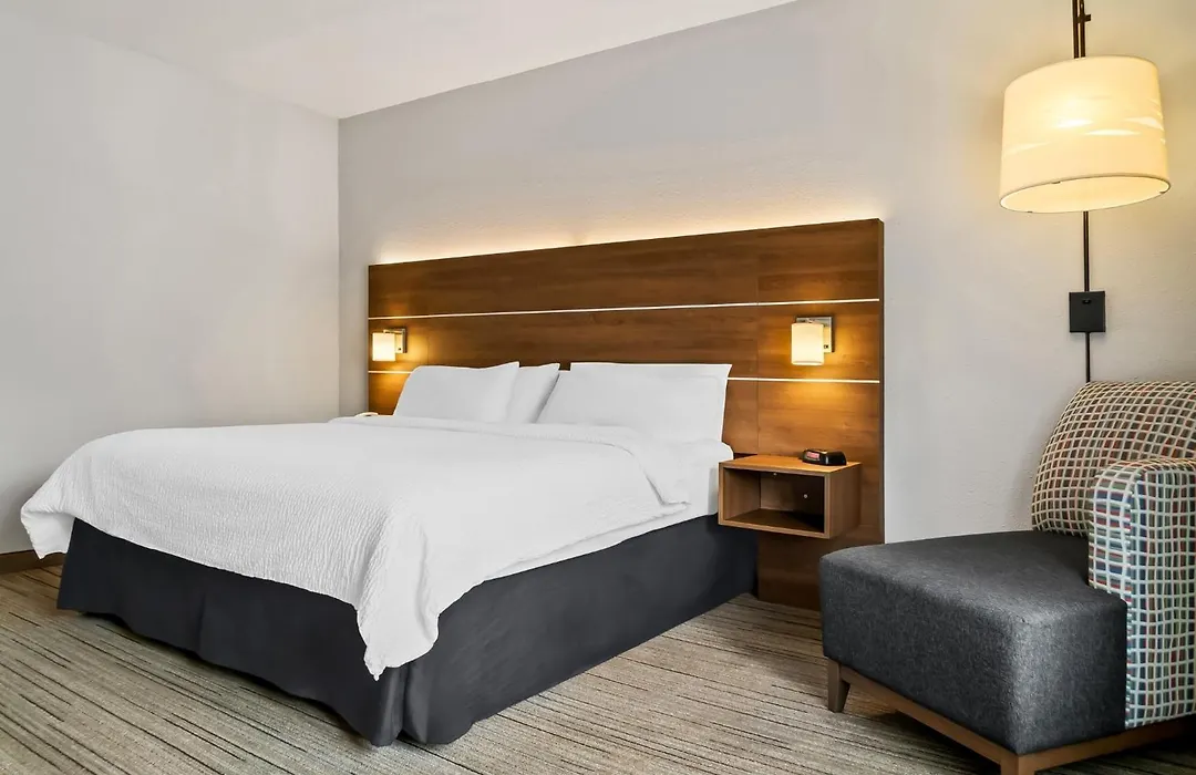 Holiday Inn Express Hotel & Suites Marion By Ihg-1