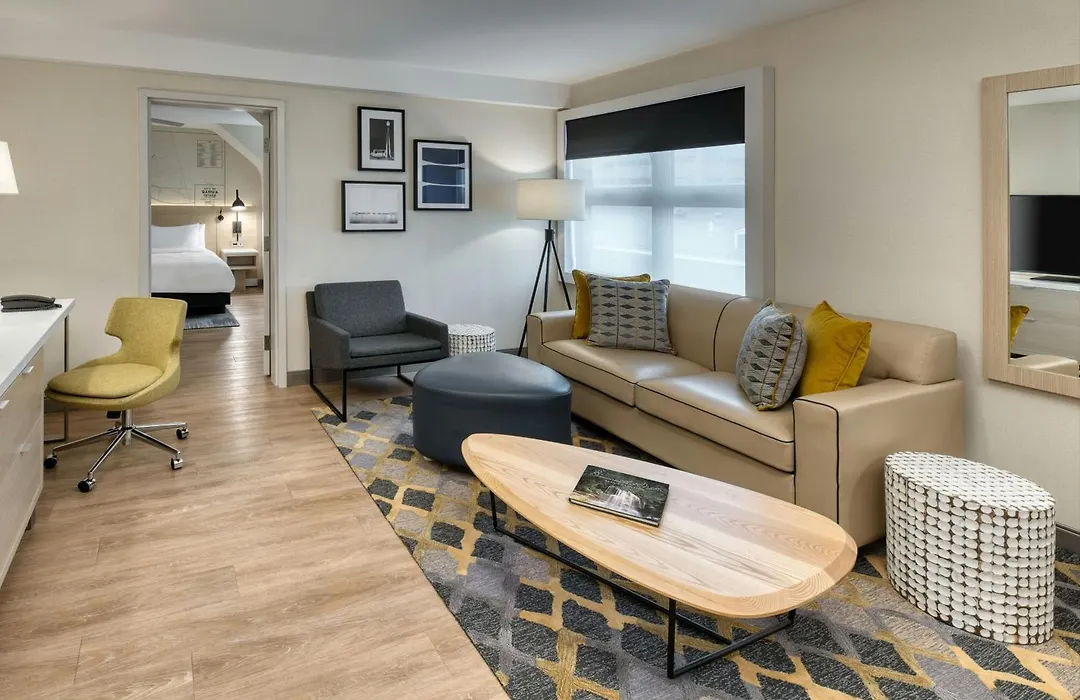 The Insignia Hotel, Sarnia, A Tribute Portfolio Hotel-1