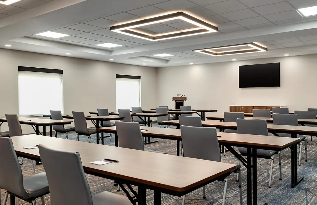 Holiday Inn Express & Suites Forrest City By Ihg-1