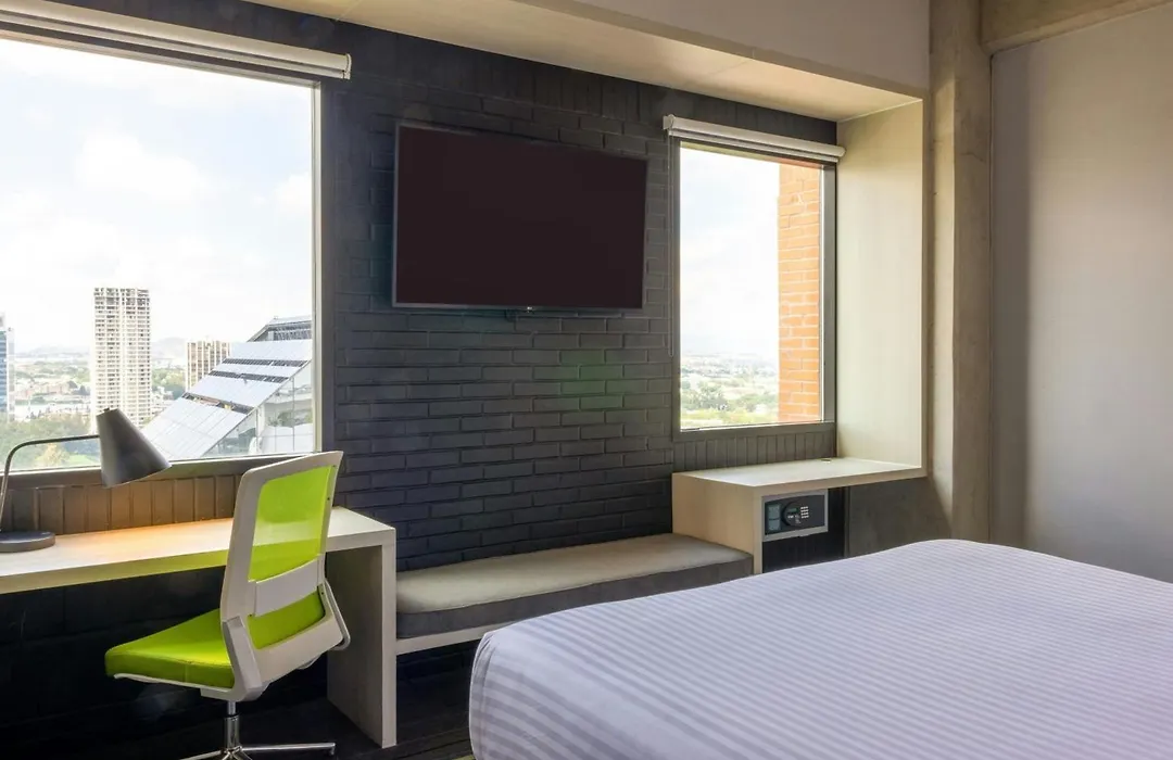 Hotel Guadalajara Country Club By Hnf-1