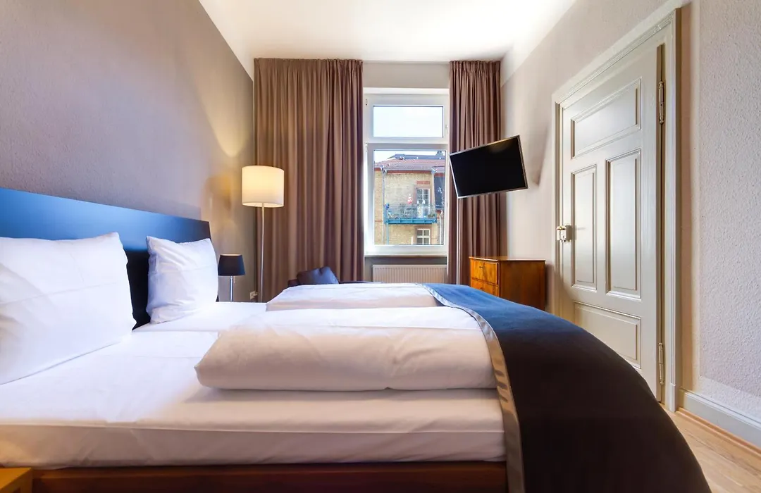 Qube Hotel Bergheim-1