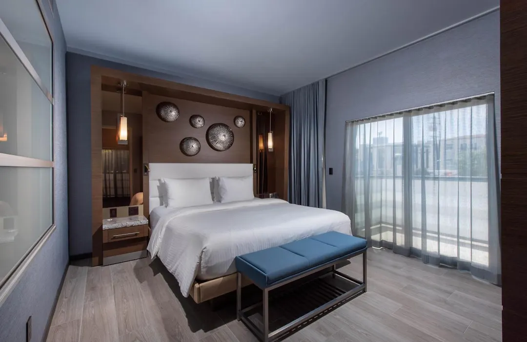 Shade Hotel Manhattan Beach-1