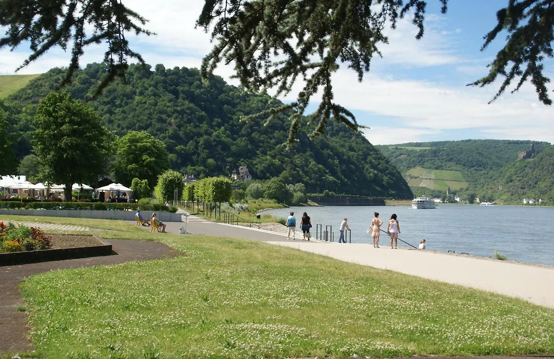 Hotel zur Loreley - Garni-1