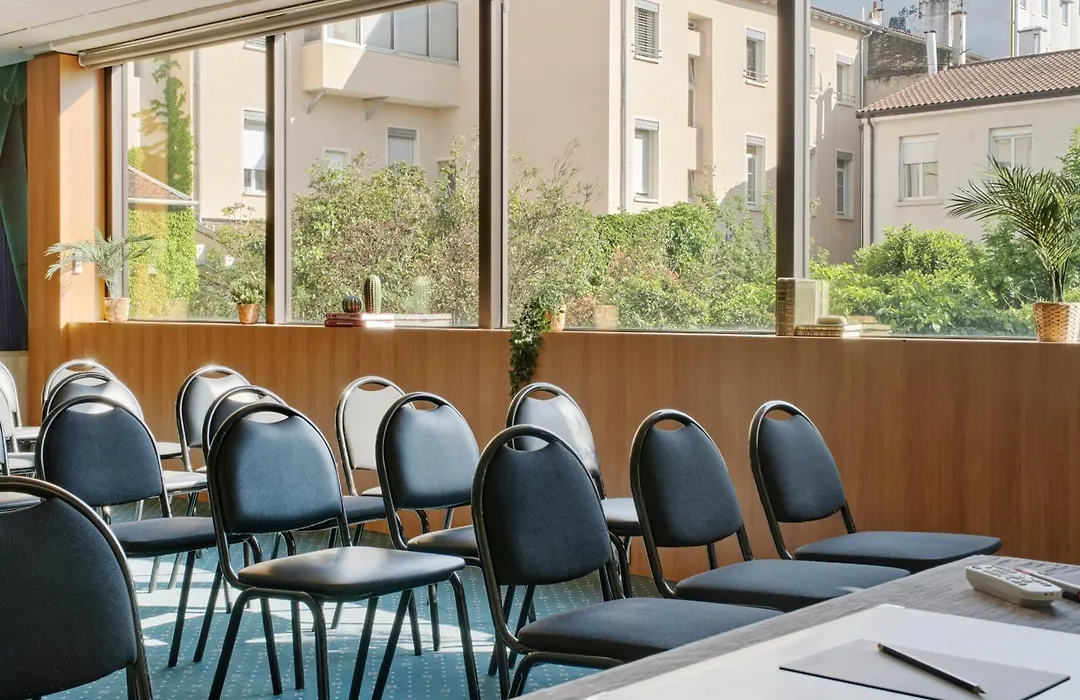 Hôtel Chromatics-1