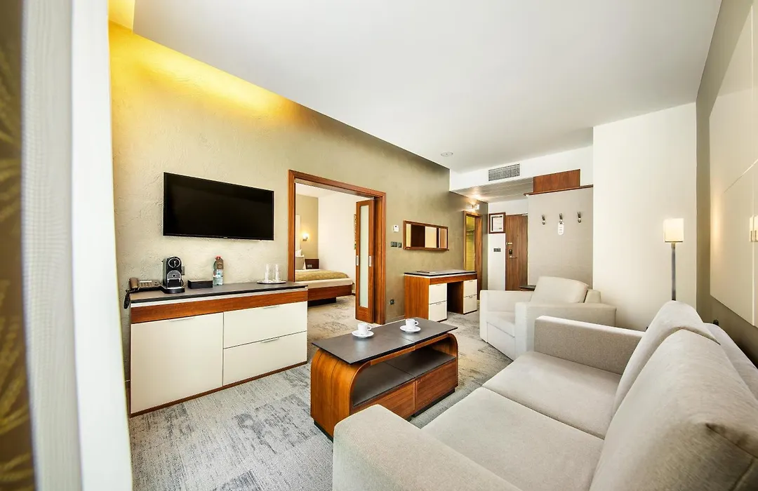 Wellness Hotel Diamant-1