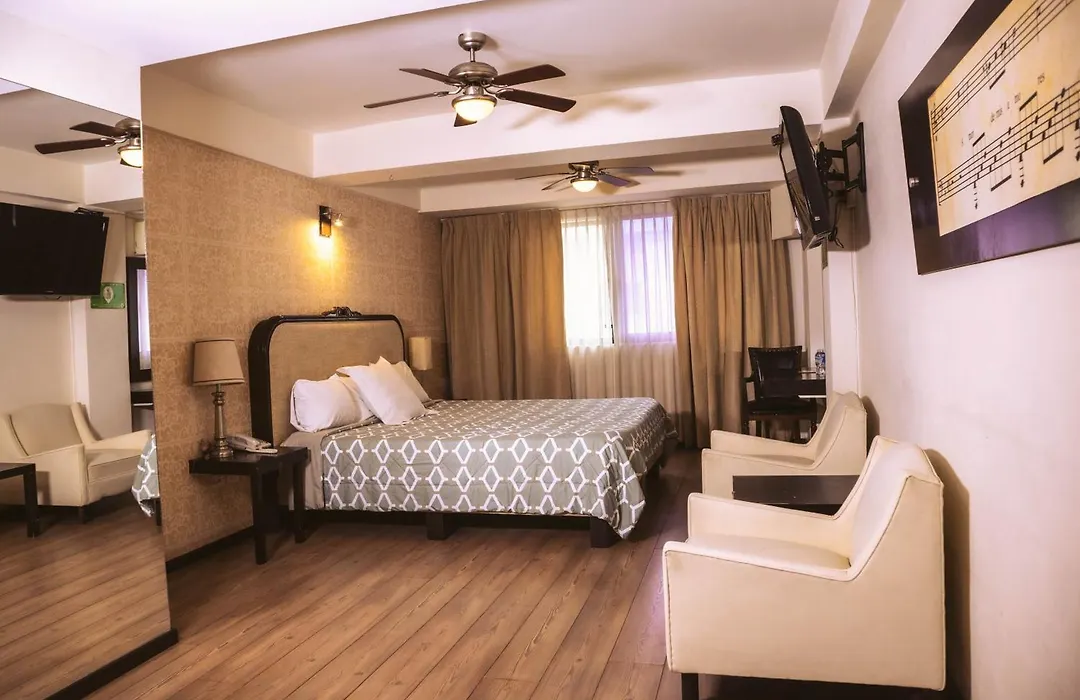 Hotel Clara Luna-1