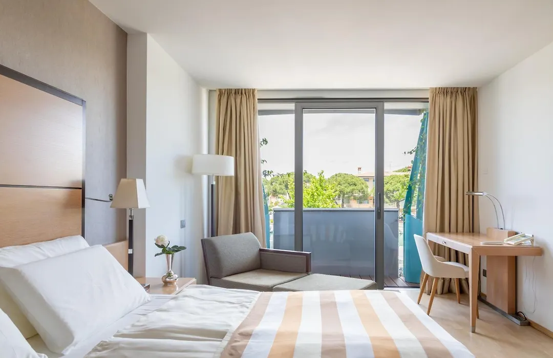 Hotel Savoy-1