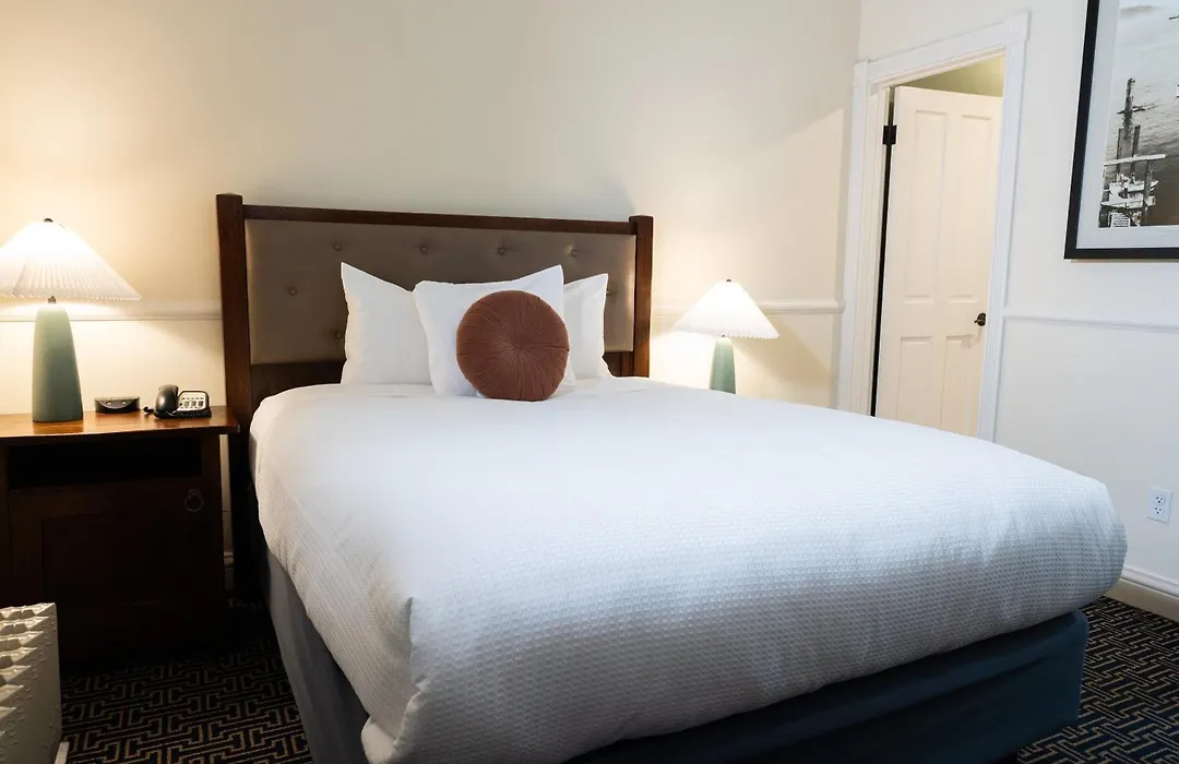 Majestic Inn And Spa-1