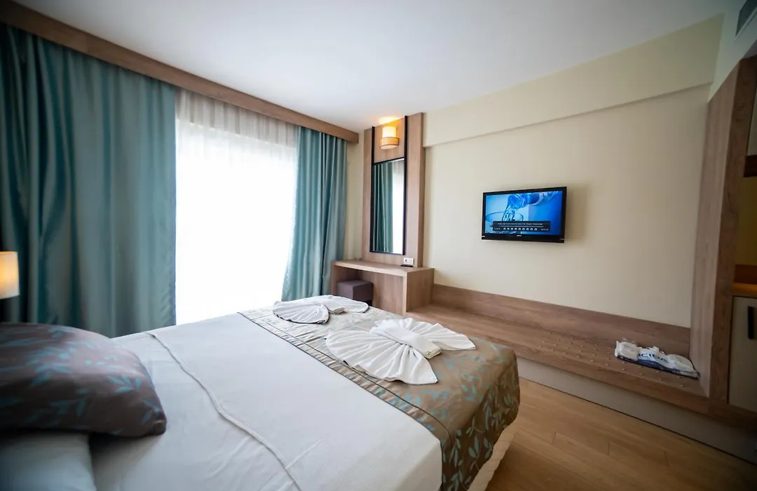 Lucida Beach Hotel-1