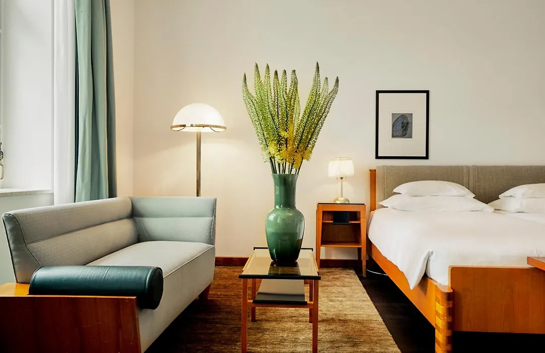 Parkhotel Laurin-1