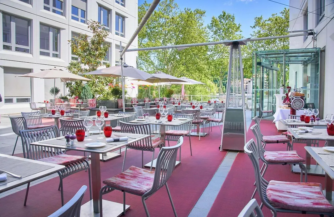 Spark By Hilton Lyon Ouest-1