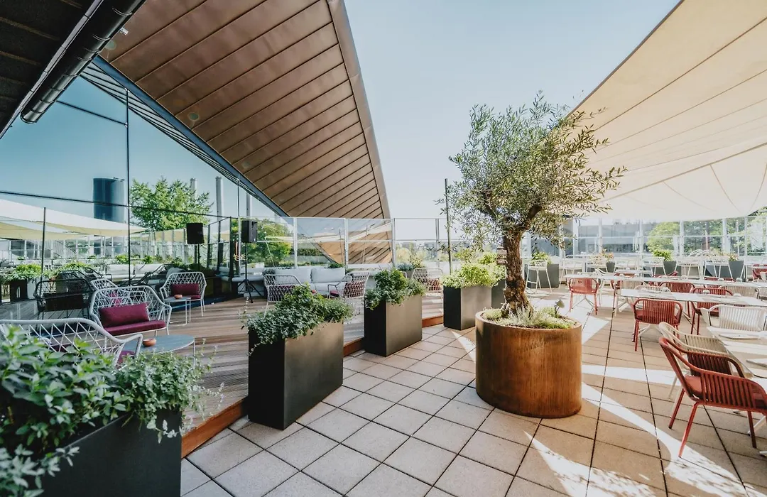 d'Coque Hotel-1