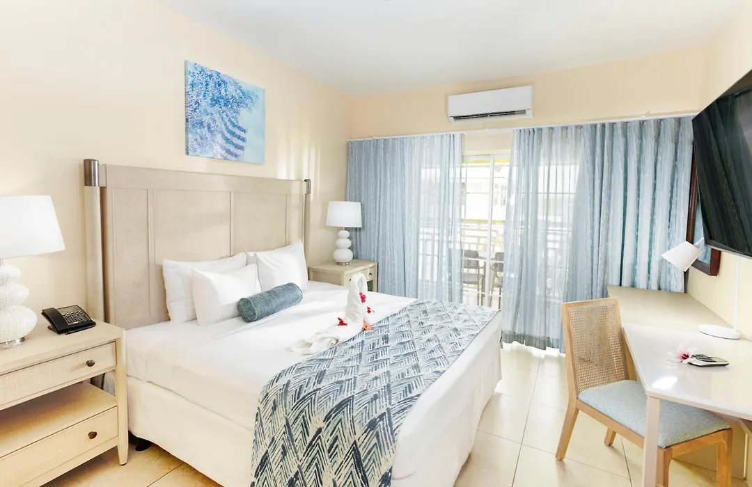 Bay Gardens Hotel-1