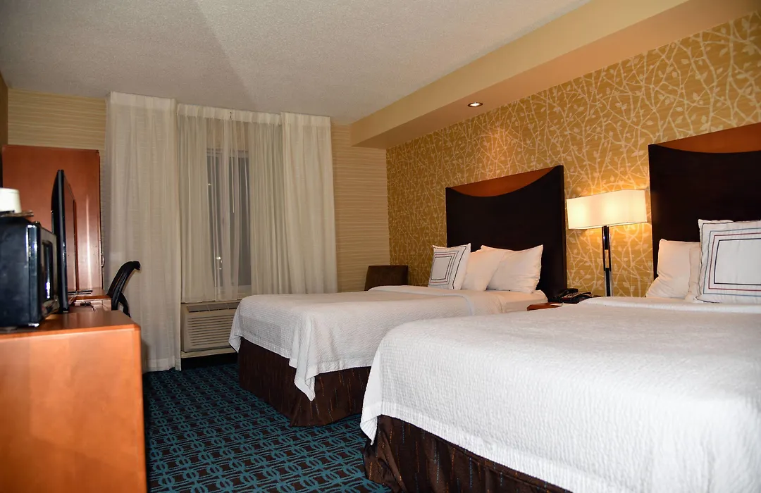 Fairfield Inn Hartford Airport-1