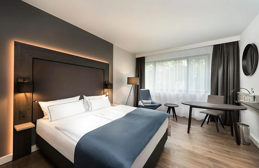 Holiday Inn Berlin City-West By Ihg-1