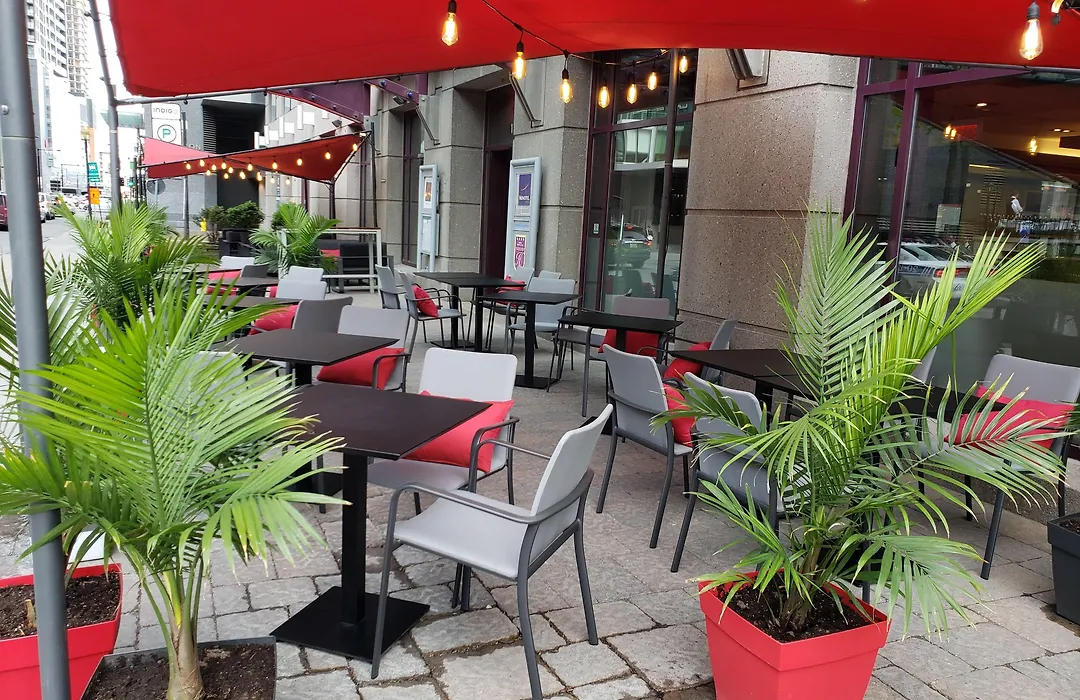 Novotel Montreal Center-1