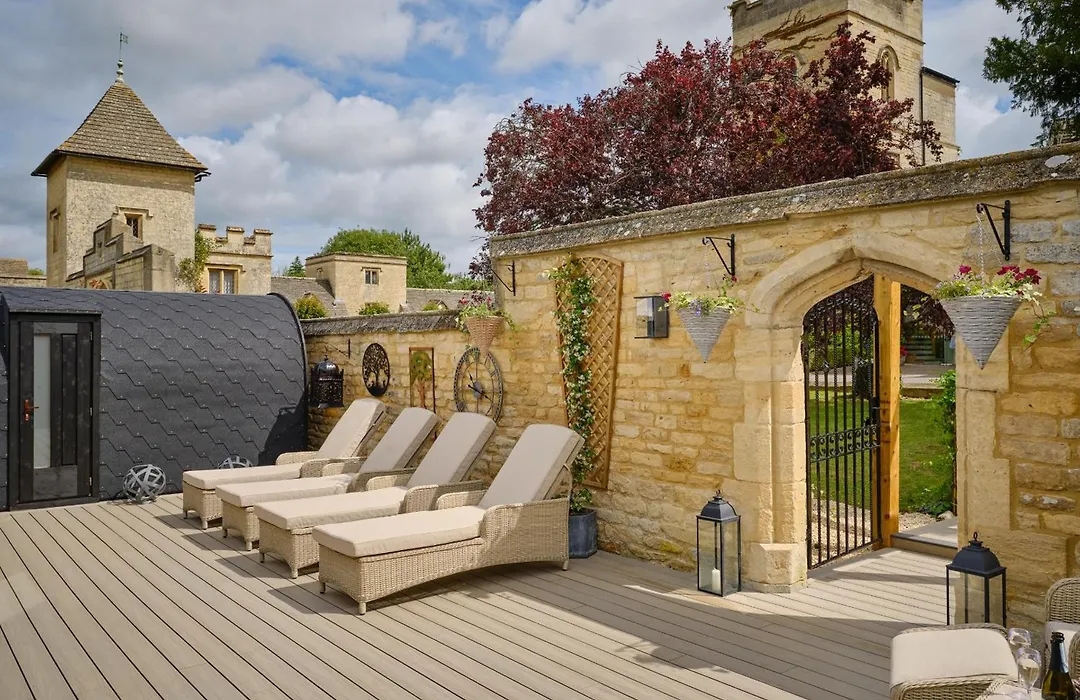Ellenborough Park-1