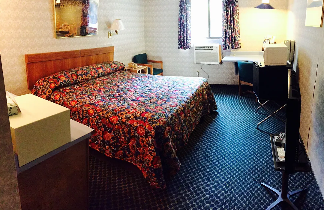 Oyo Hotel Chapmanville Inn, Wv - Hwy 119-1