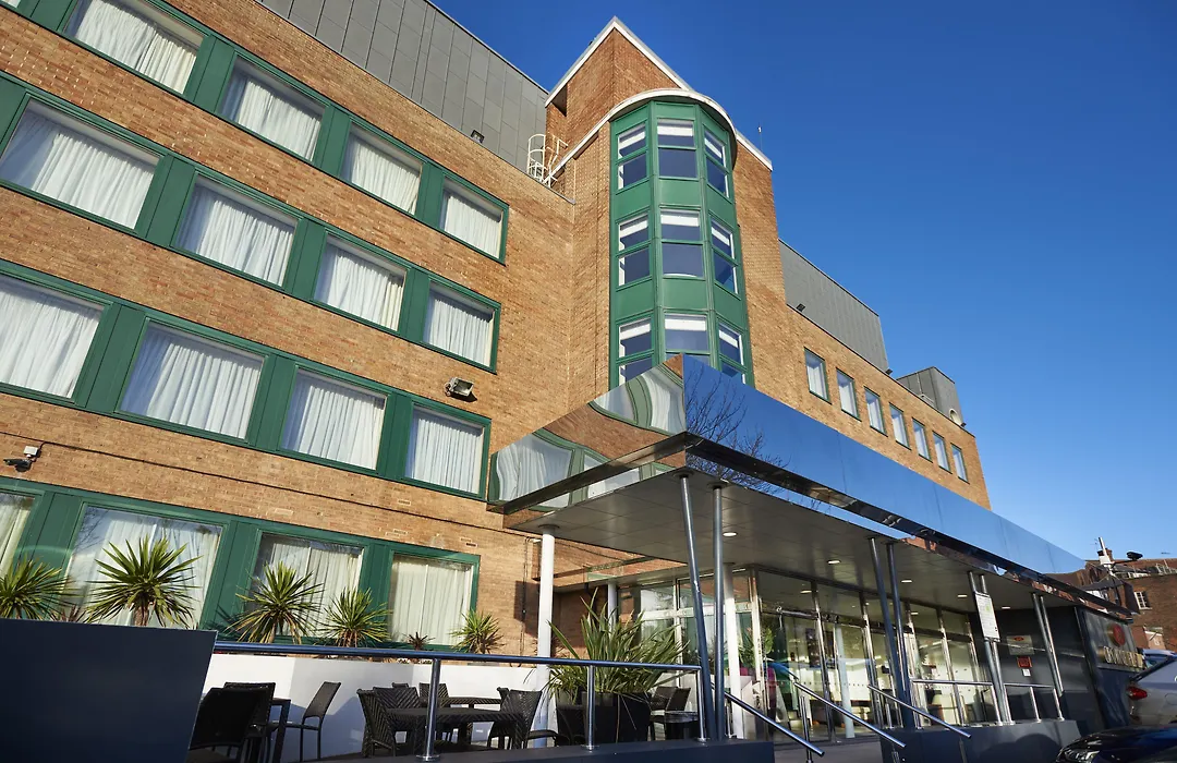 Crowne Plaza London Ealing By Ihg-1