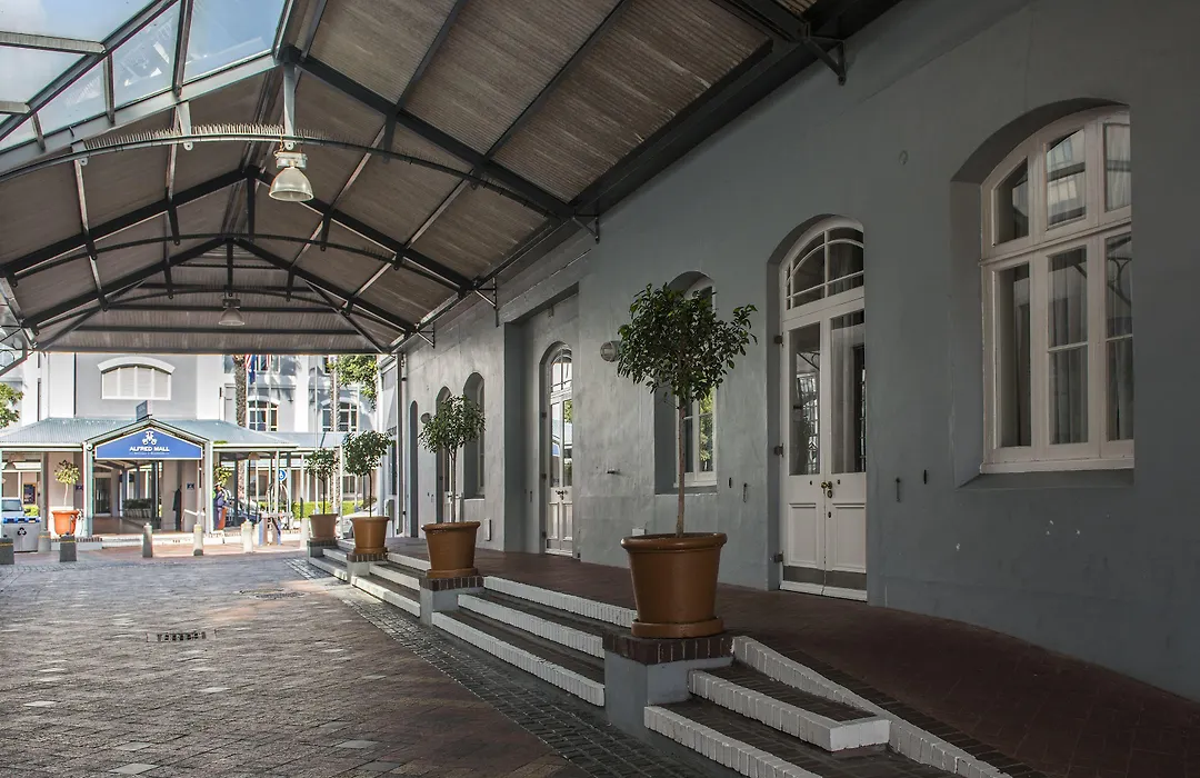 Victoria & Alfred Hotel By Newmark-1