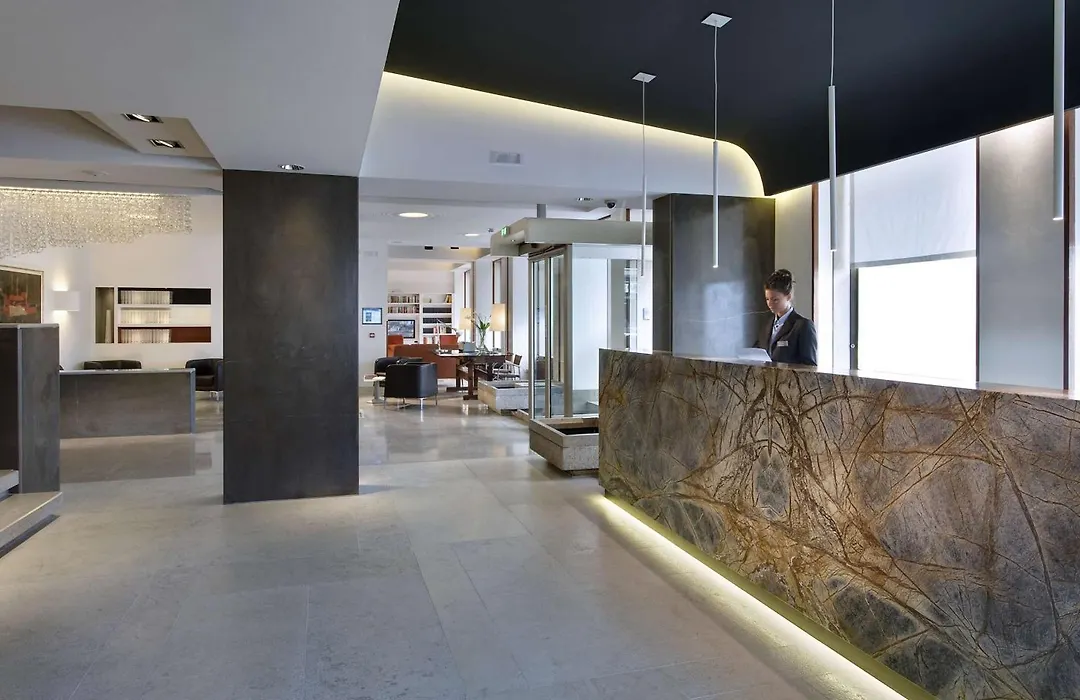 Best Western Plus Hotel Bologna-1