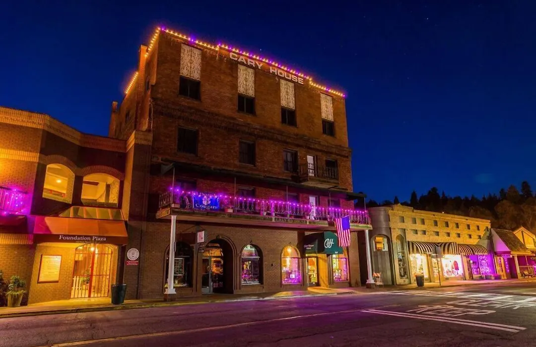 Historic Cary House Hotel-1