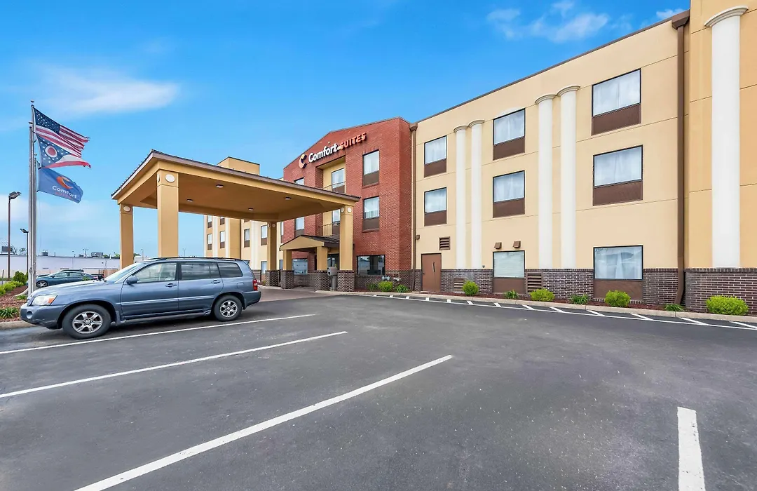 Comfort Suites Columbus-1