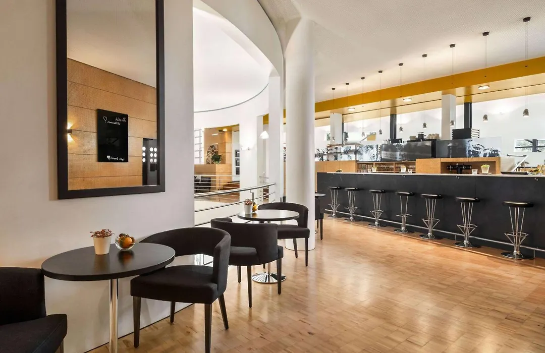 Vienna House By Wyndham Martinspark Dornbirn-1