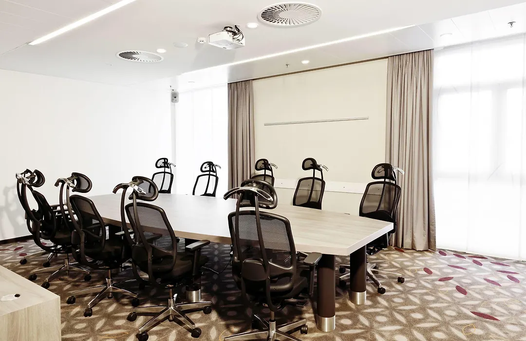 Courtyard By Marriott Linz-1