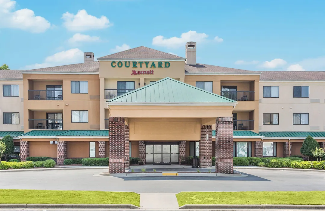 Courtyard By Marriott Rocky Mount-1