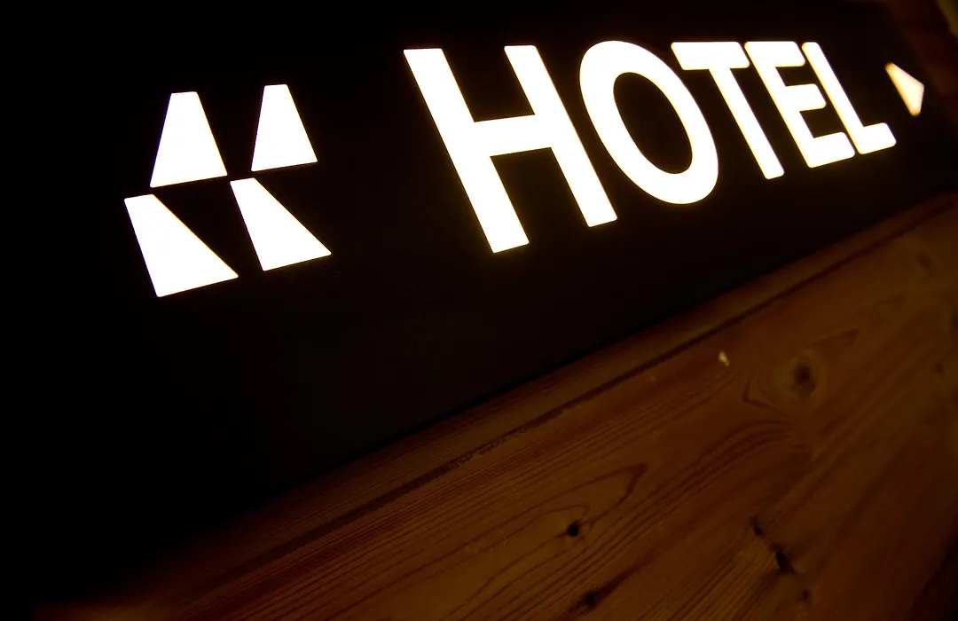 Three Crowns Hotel-1
