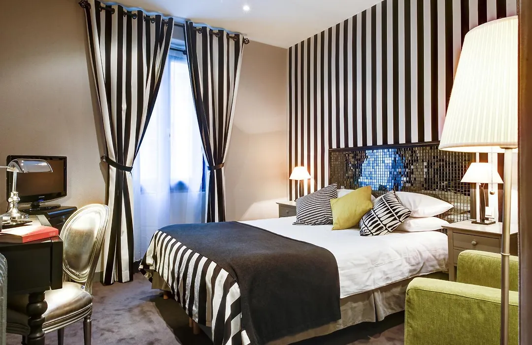 Ze Hotel-1