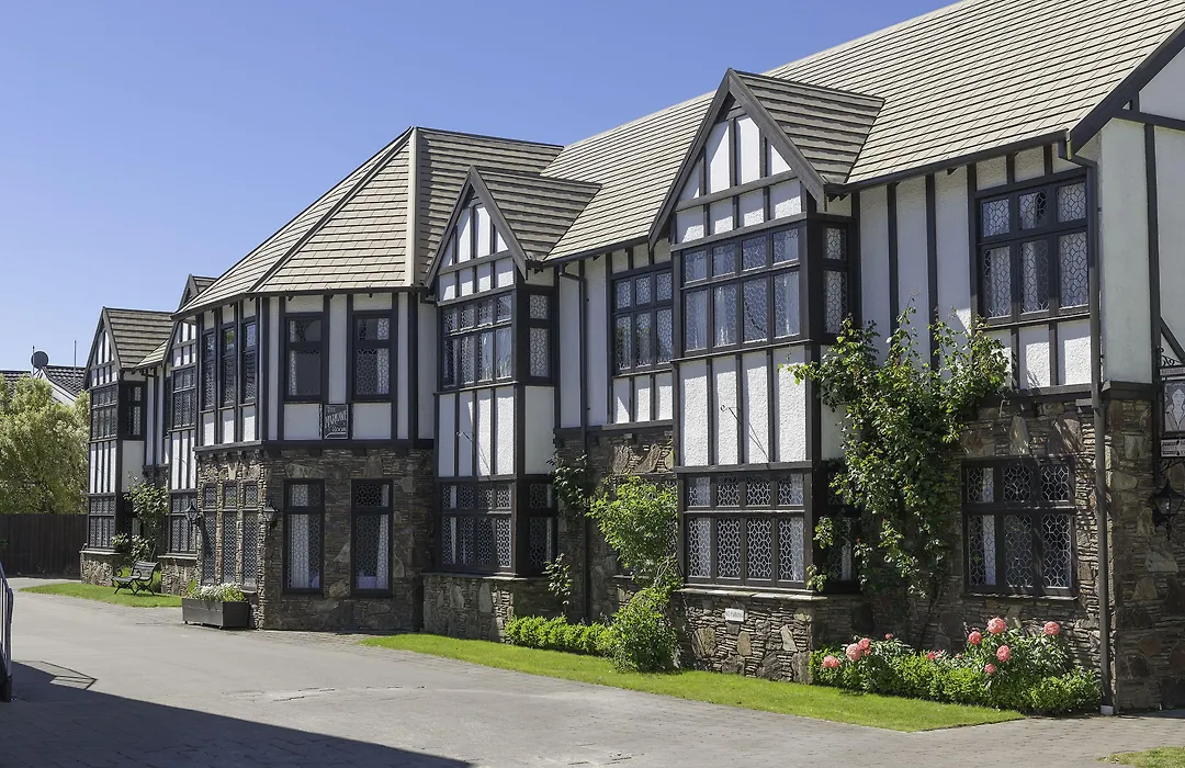 Scenic Hotel Cotswold-1