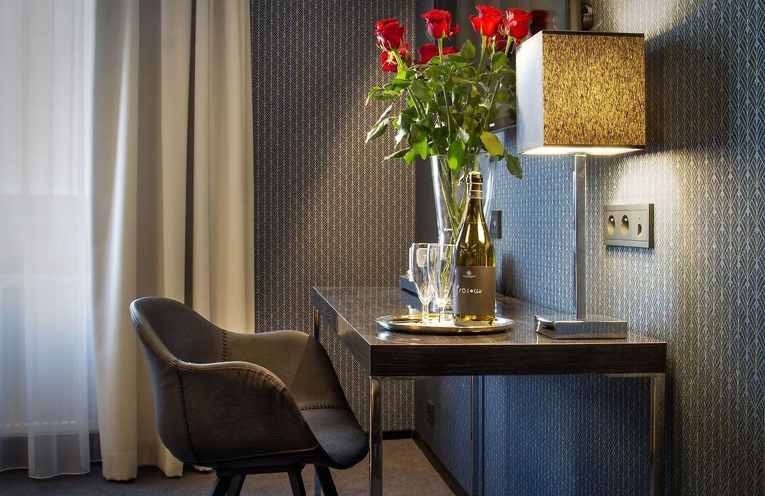Hotel Mucha-1