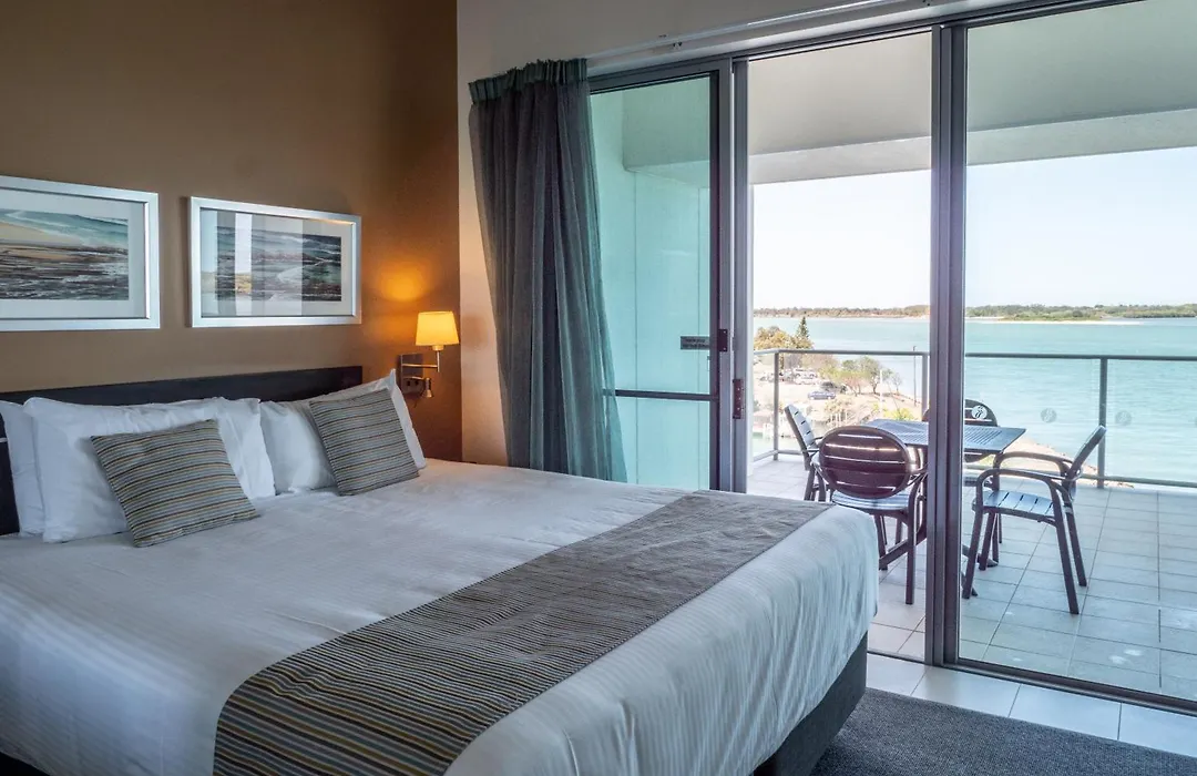 Ramada Hotel & Suites By Wyndham Ballina Byron-1